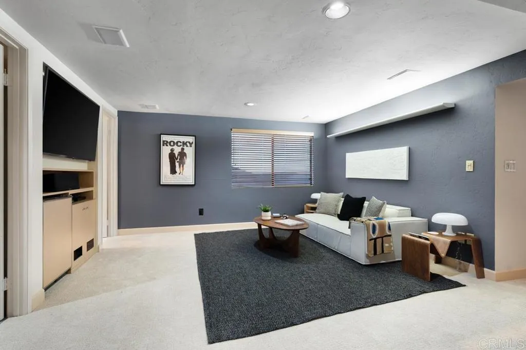 https://cdn.realtyfeed.com/cdn/127/306465177/1e0b4c042fea581c6c0b9994080770e7.webp