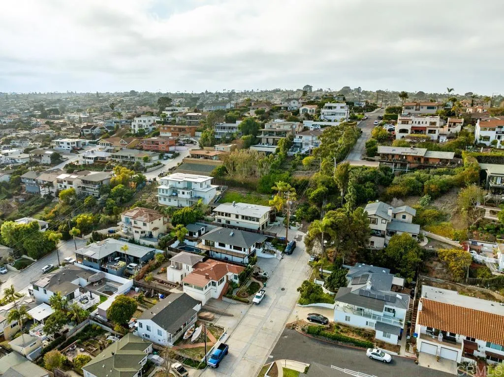https://cdn.realtyfeed.com/cdn/127/306465177/4a8f4647c386f807c1e302e6dace2be9.webp