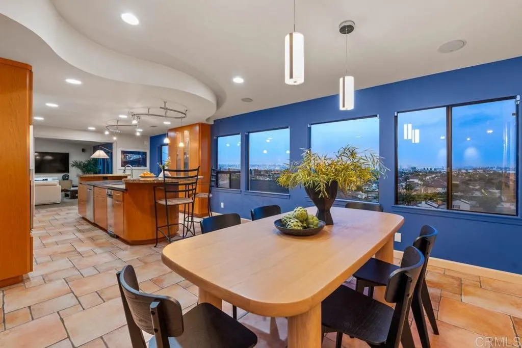 https://cdn.realtyfeed.com/cdn/127/306465177/4d7ba12b28eab0bc0c80af951f3ba59f.webp