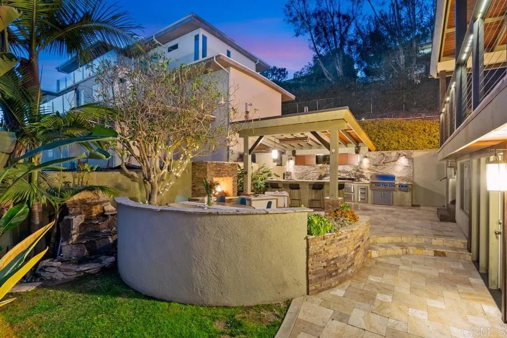 https://cdn.realtyfeed.com/cdn/127/306465177/c49de7c8e8ed857e7a41514f38e88e7f.webp