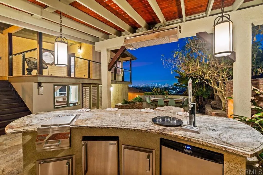 https://cdn.realtyfeed.com/cdn/127/306465177/e63ff0f5517a43c9bd0c9816b0e50eae.webp