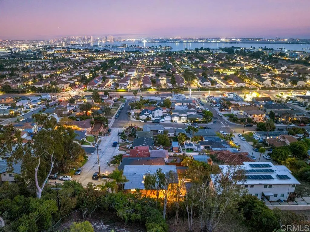 https://cdn.realtyfeed.com/cdn/127/306465177/e83c7c4c40d6966d0c560360ee8a4105.webp