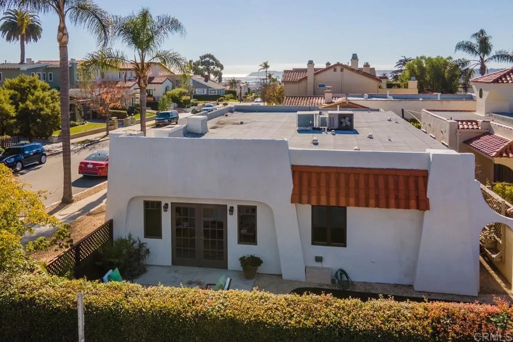 https://cdn.realtyfeed.com/cdn/127/306465211/88d96db5de8f4be0c85f2978a31dc4cc.webp