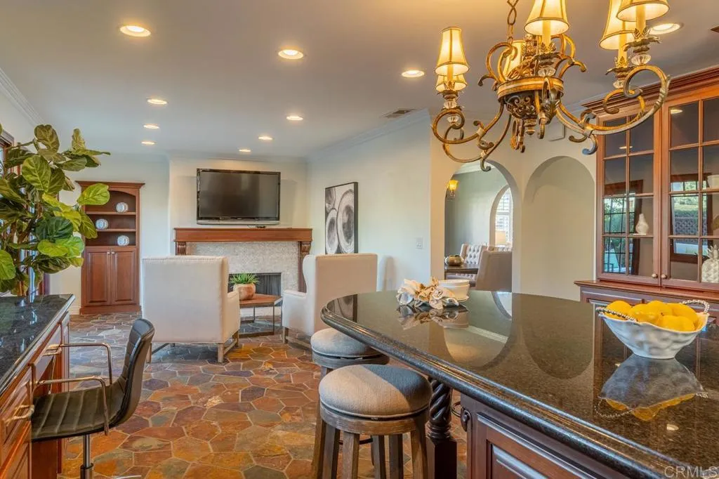 https://cdn.realtyfeed.com/cdn/127/306465211/ff10a49bcbee19810a7f7580707b3e5e.webp