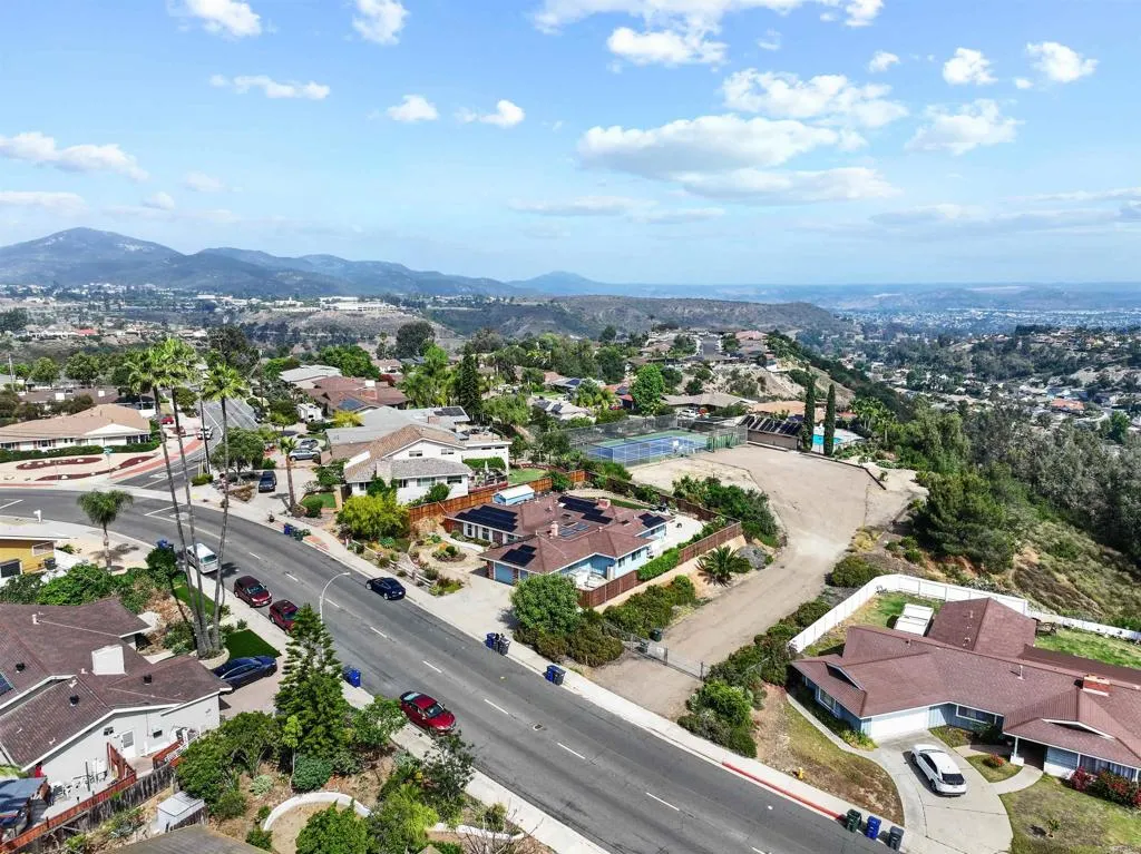 https://cdn.realtyfeed.com/cdn/127/306465242/9acd7f693c0aa93e49ede549981b9a83.webp