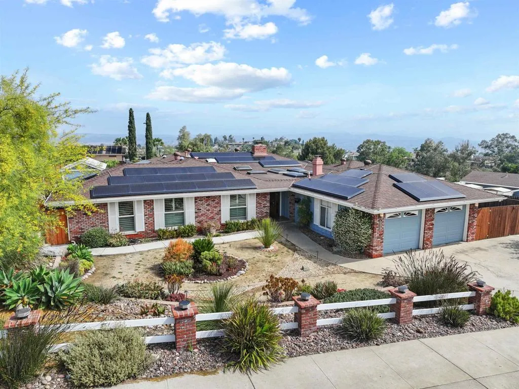 https://cdn.realtyfeed.com/cdn/127/306465242/e3d4b02ac35b3781c7da99ab5cd39546.webp