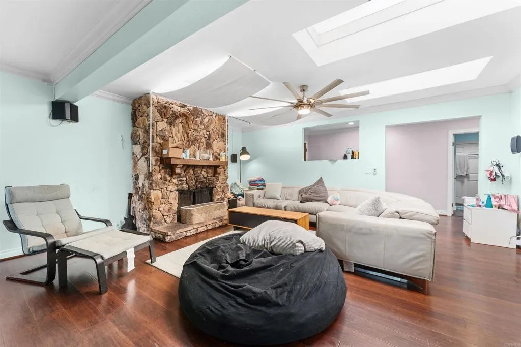 https://cdn.realtyfeed.com/cdn/127/306465242/f347fdef789277a8ef009fc88ddd40b4.webp