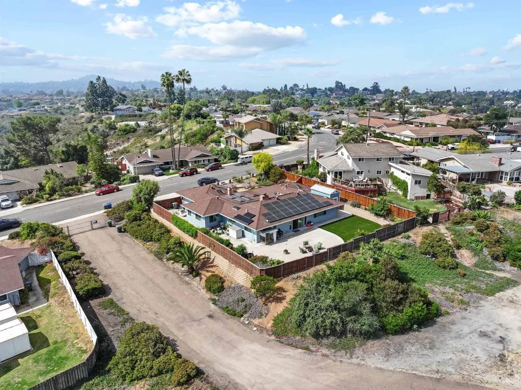 https://cdn.realtyfeed.com/cdn/127/306465242/fb8ab467e170a1344f69e8cba0045f26.webp