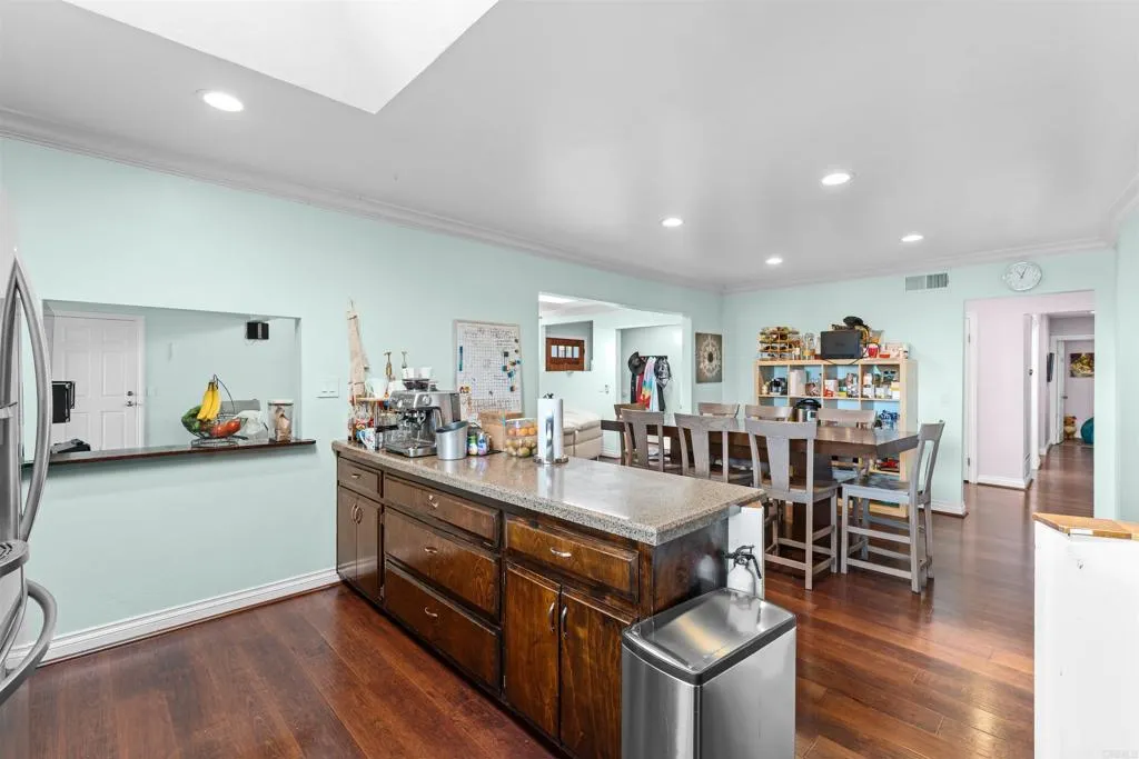 https://cdn.realtyfeed.com/cdn/127/306465242/ff33a5a0b292f71ceb9460e2c572b318.webp