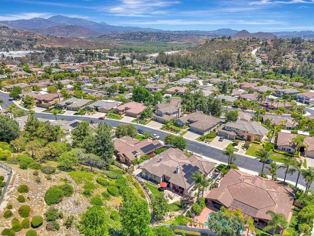 https://cdn.realtyfeed.com/cdn/127/306465280/2e79276b3662ceb7e1464dab99a939a5.webp