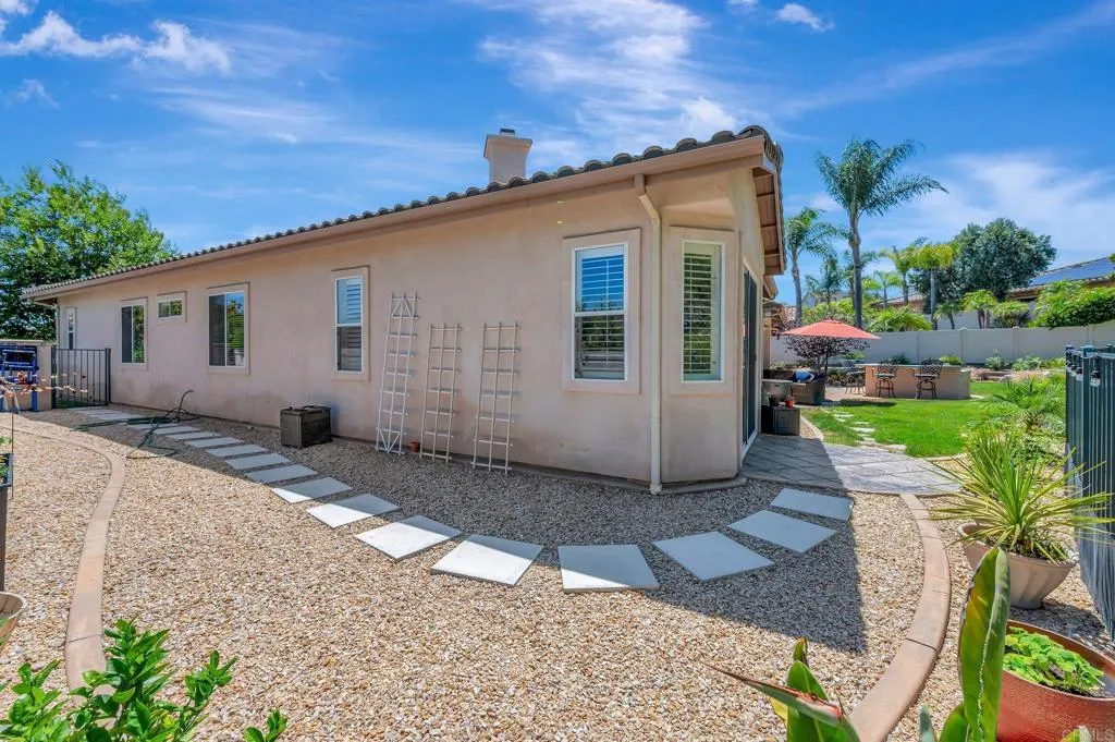 https://cdn.realtyfeed.com/cdn/127/306465280/645a46cc4d11d9380be2af4518e5bf08.webp