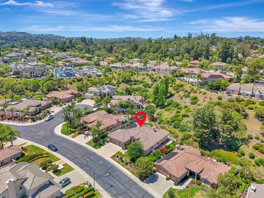 https://cdn.realtyfeed.com/cdn/127/306465280/8da8f90c9b027b484db6d6402915ea5e.webp