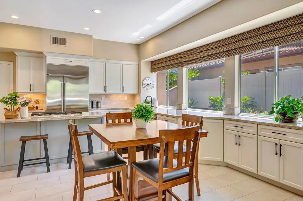 https://cdn.realtyfeed.com/cdn/127/306465280/9195cc874bc4ac1f07a0915f3459b2ae.webp