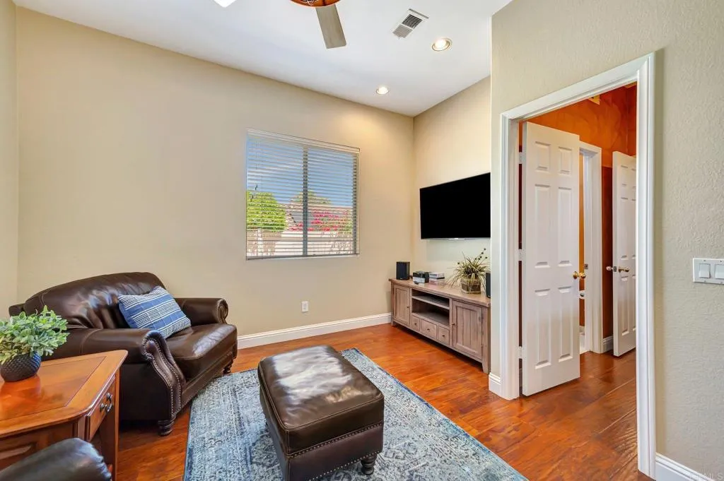 https://cdn.realtyfeed.com/cdn/127/306465280/9de8b08392f60f30ab47ffd5ab4a4e8d.webp