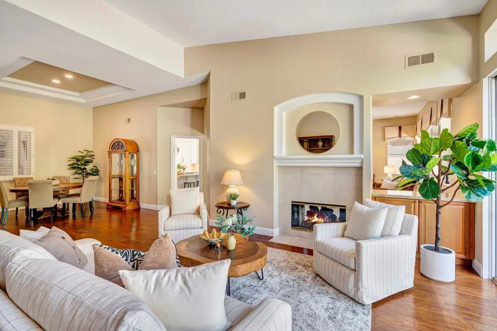 https://cdn.realtyfeed.com/cdn/127/306465280/e3fef7a9be73aeaef14cfaeff9766a95.webp