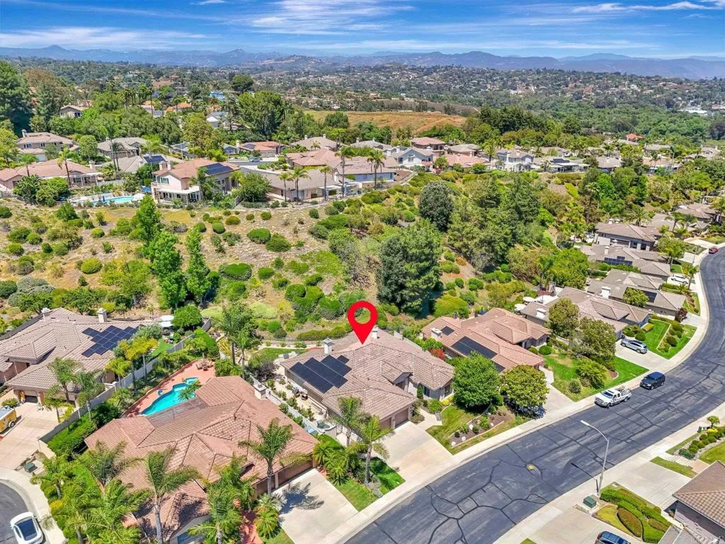 https://cdn.realtyfeed.com/cdn/127/306465280/fc2f746e1a5460630dee73a77787a9fd.webp