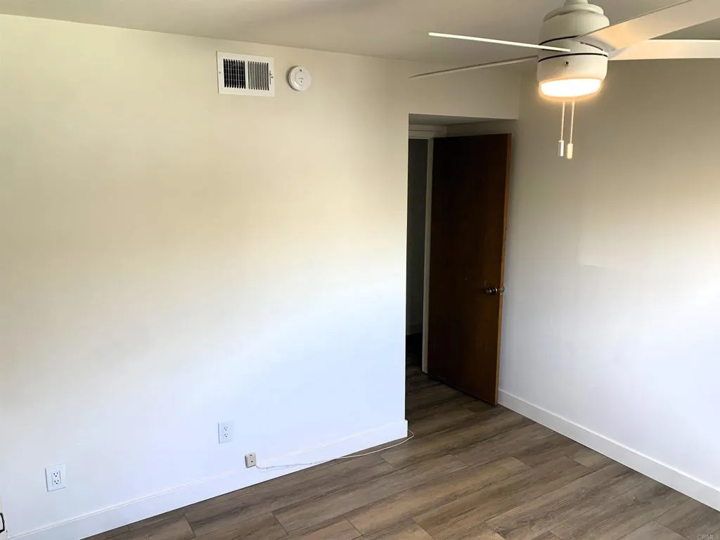 https://cdn.realtyfeed.com/cdn/127/306465289/c38f3230d2df32a7c05f22215b8ff037.webp