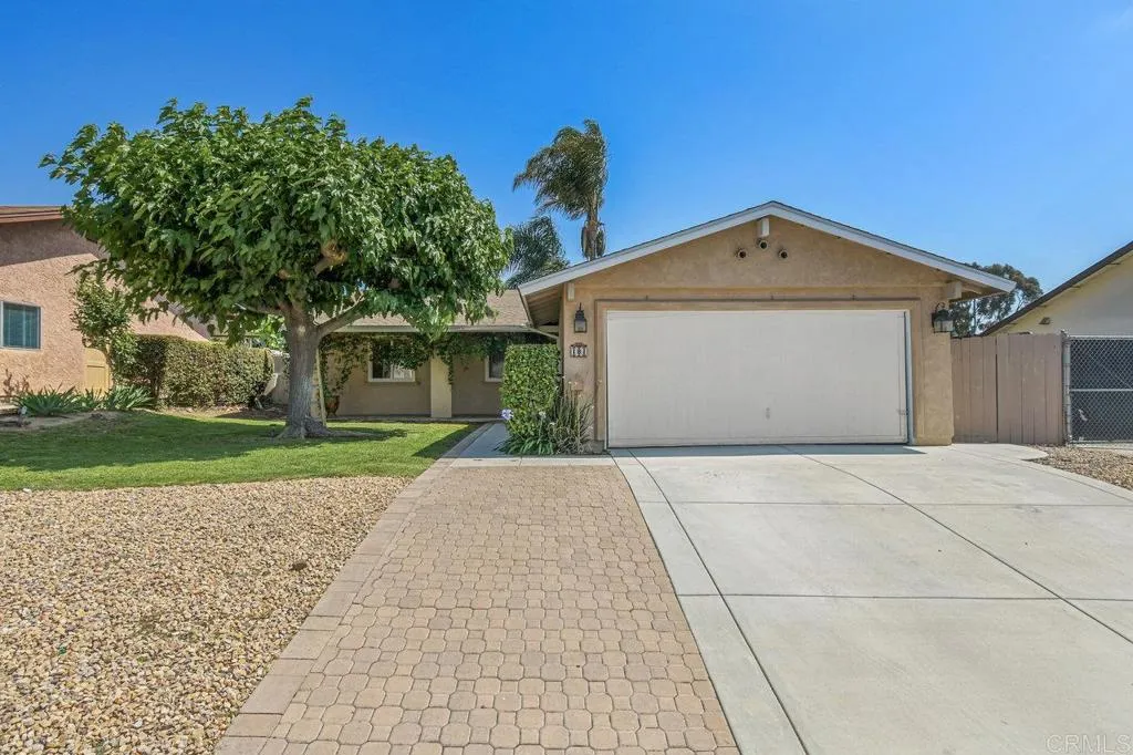 https://cdn.realtyfeed.com/cdn/127/306465292/fdfe4f38df6ca2f7f6a7f43aadf95c8f.webp