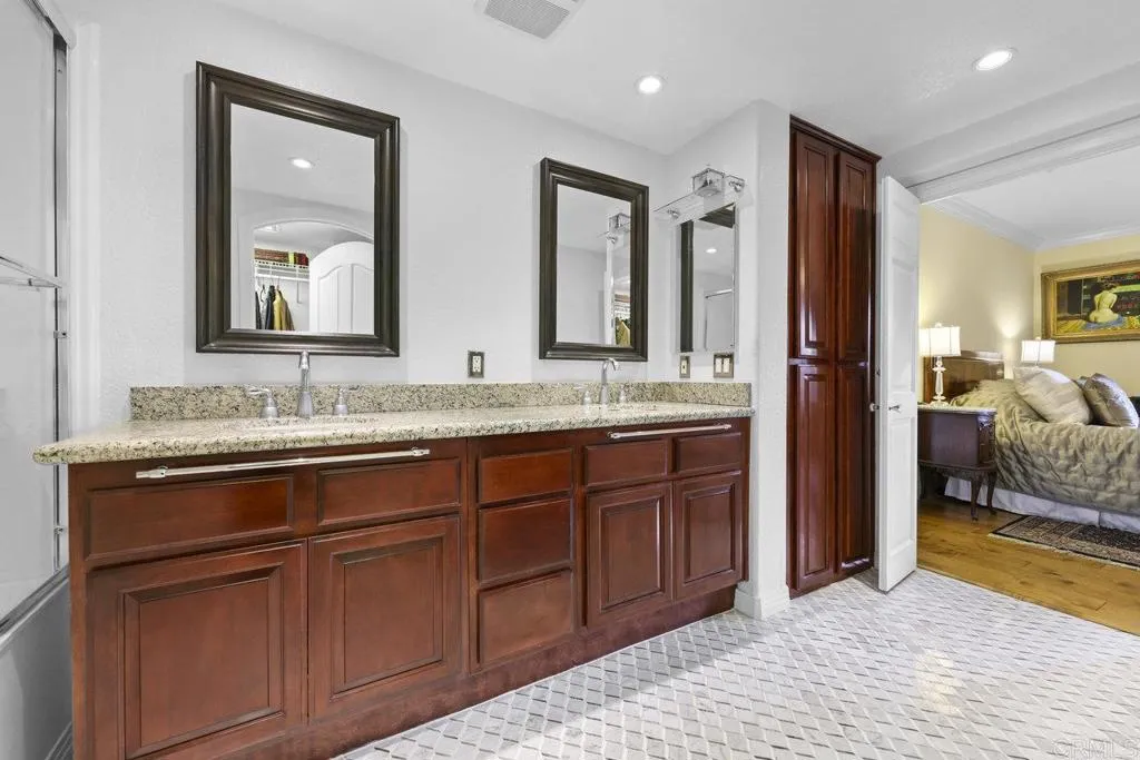 Photo #29: PTP2504383 Listing: Photo #29