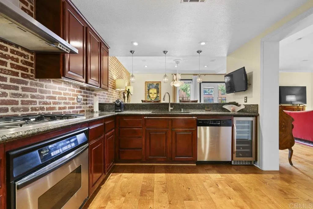 Photo #19: PTP2504383 Listing: Photo #19