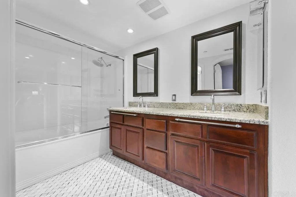 Photo #27: PTP2504383 Listing: Photo #27
