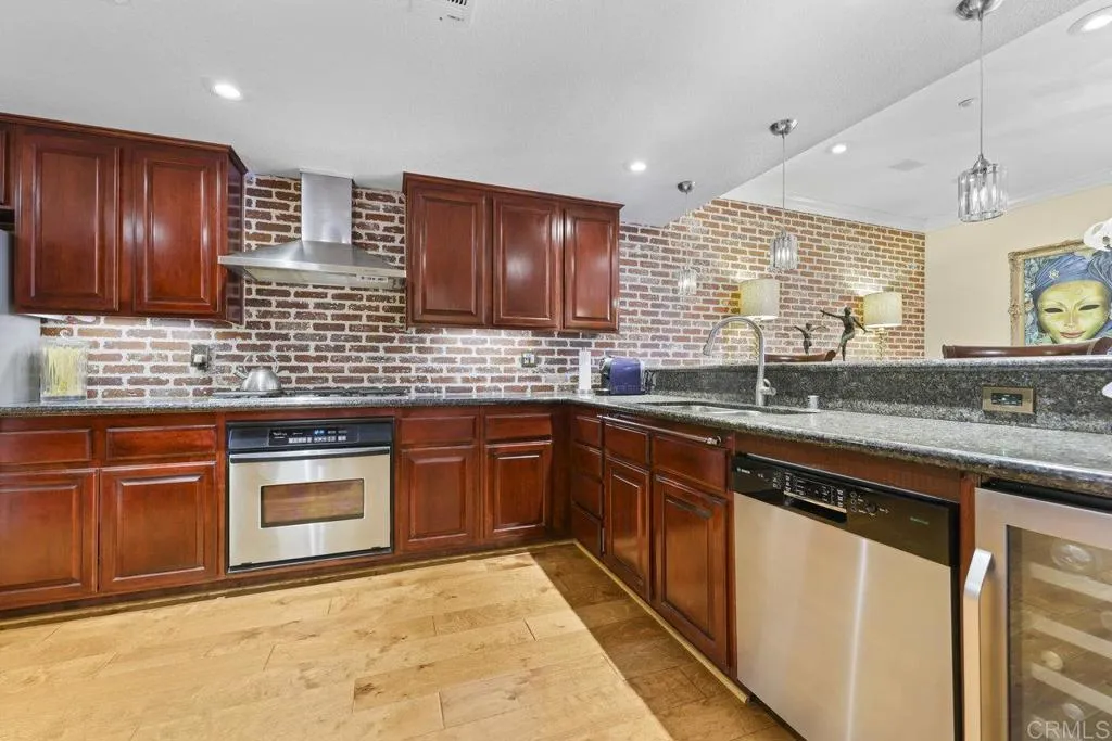 Photo #18: PTP2504383 Listing: Photo #18