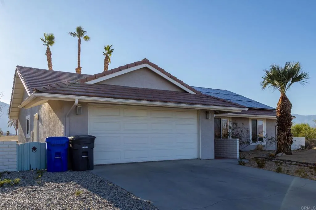 https://cdn.realtyfeed.com/cdn/127/306465297/514a9df7569d3eaee86cc2803cb486c8.webp