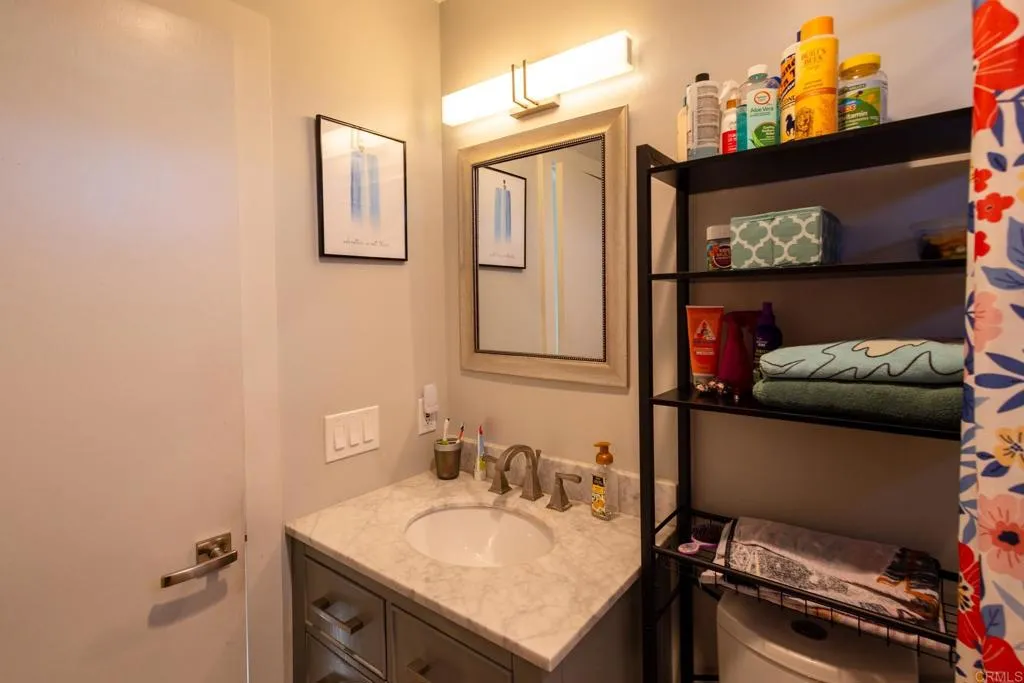 https://cdn.realtyfeed.com/cdn/127/306465297/ae513e82d545bcb0cf84191eb625a30c.webp