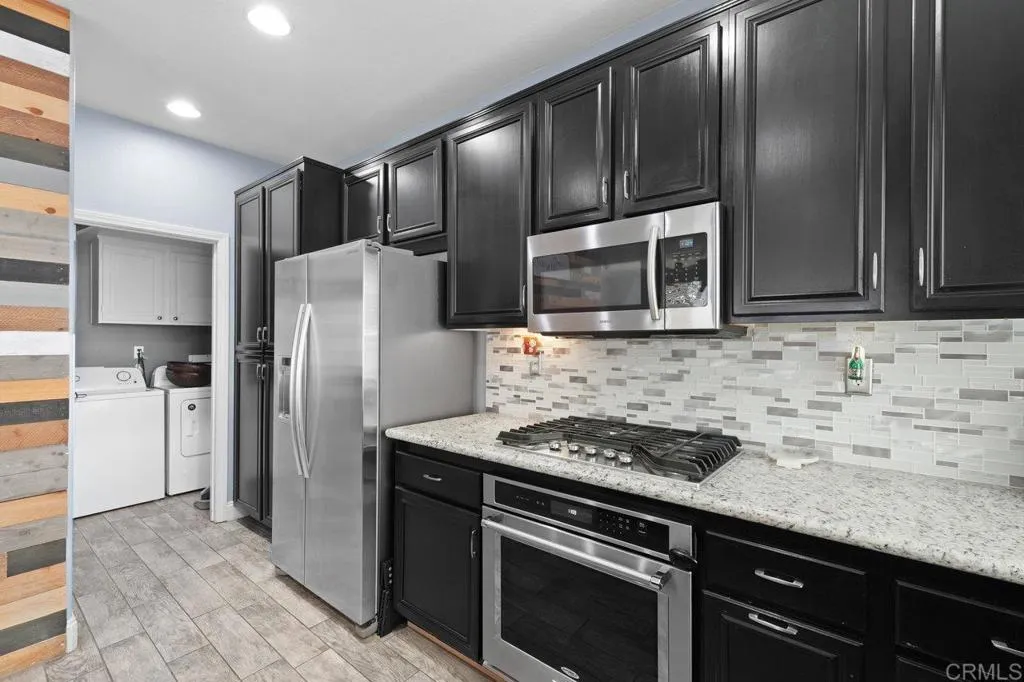 Photo #6: PTP2504387 Listing 