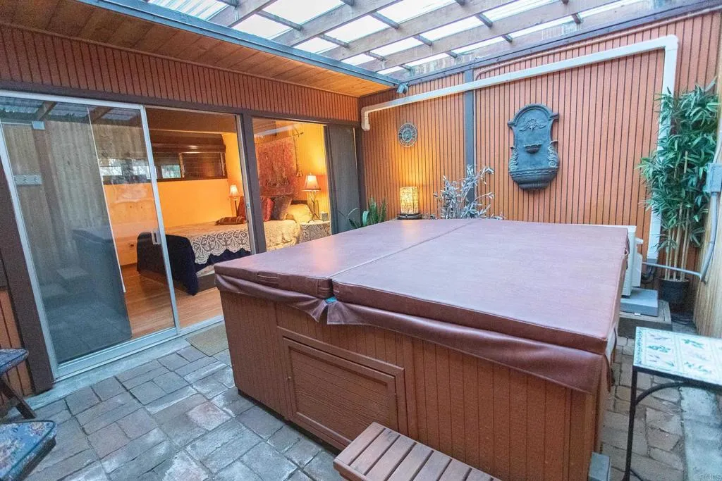 https://cdn.realtyfeed.com/cdn/127/306465363/1f11045ecaa578c0415ba2cae84b8c02.webp