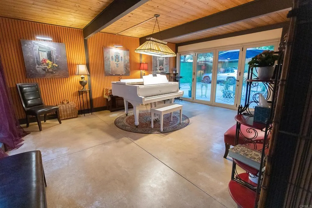 https://cdn.realtyfeed.com/cdn/127/306465363/3c80f08729cc28818dab2f1e18d88834.webp