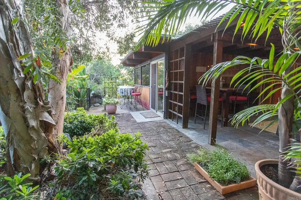 https://cdn.realtyfeed.com/cdn/127/306465363/d0d7198553021e88861d117b8a647ba4.webp