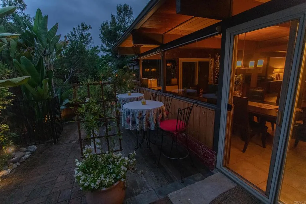 https://cdn.realtyfeed.com/cdn/127/306465363/e0357aaa059fdc360c37a895ca656fb1.webp