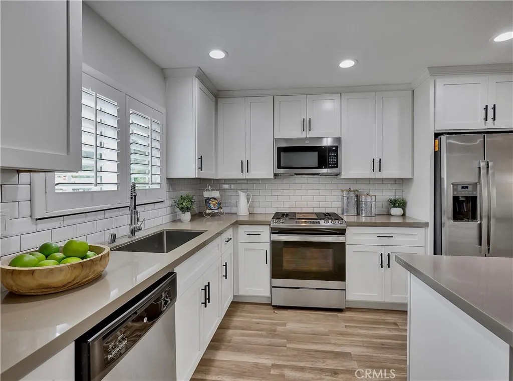 https://cdn.realtyfeed.com/cdn/127/306465428/0a02014a4389bf16239d1347401c870b.webp