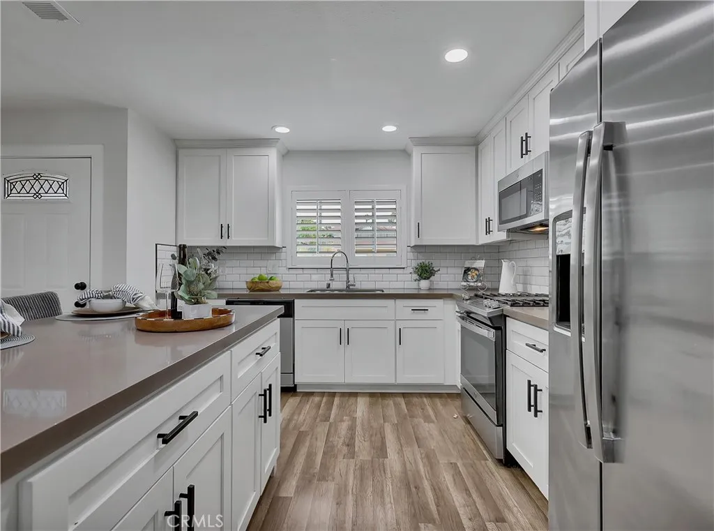 https://cdn.realtyfeed.com/cdn/127/306465428/0f7114281e7f8032c5916990b8e14da0.webp