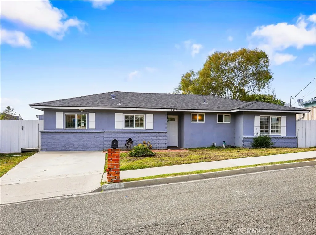 https://cdn.realtyfeed.com/cdn/127/306465428/3d02a54ae41eb4b2864f77be54aad663.webp