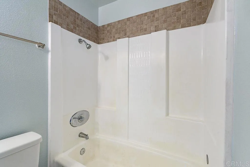 Photo #20: PTP2504397 Listing: Photo #20