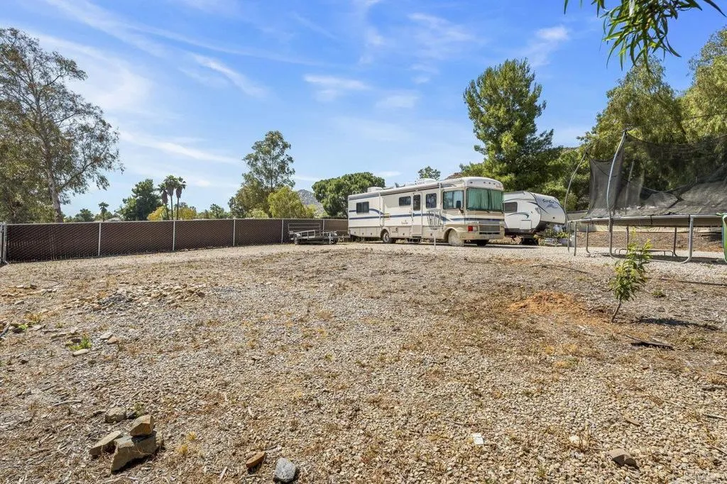 https://cdn.realtyfeed.com/cdn/127/306465515/08d157b5c609e80a43fe0b53b9c4b287.webp