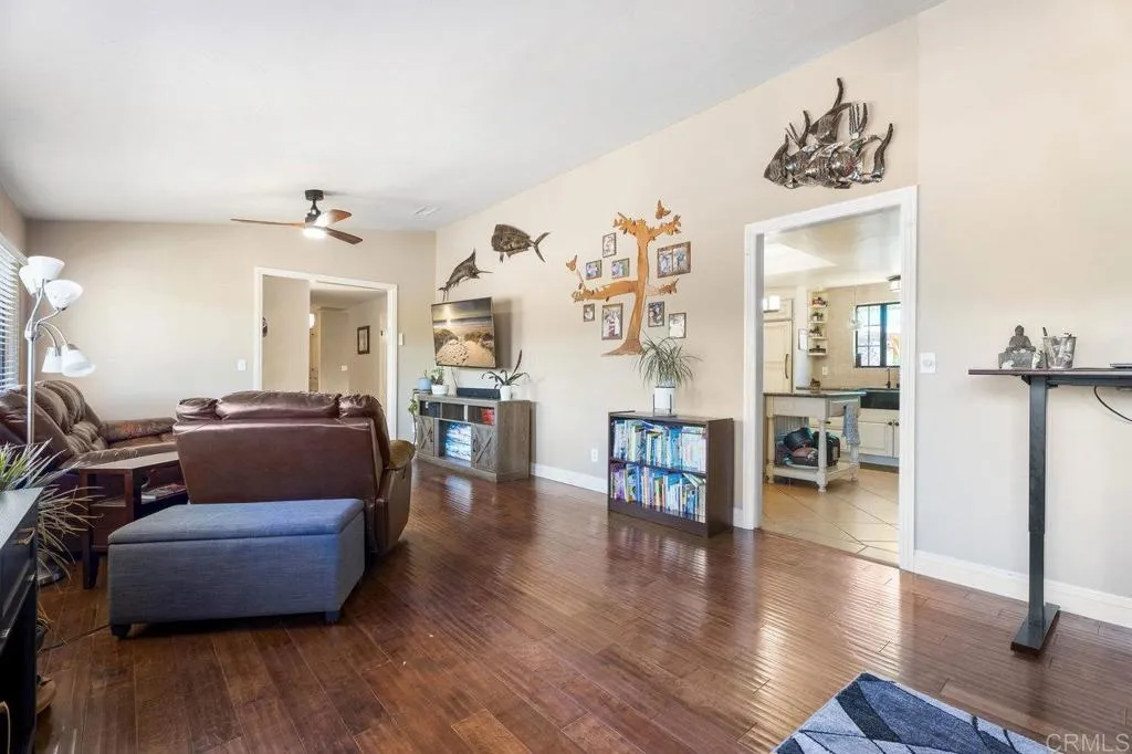 https://cdn.realtyfeed.com/cdn/127/306465515/714b33e1776e73976379c0c56e57ed38.webp