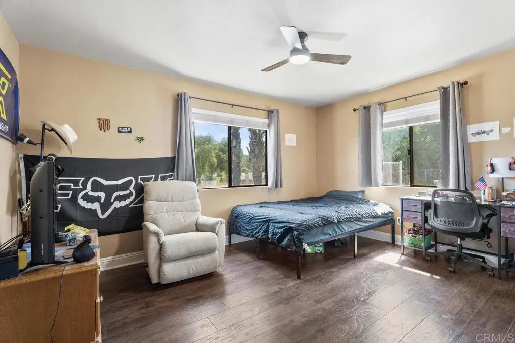 https://cdn.realtyfeed.com/cdn/127/306465515/ba00ecb33c58424683fc1c82dd22cf30.webp
