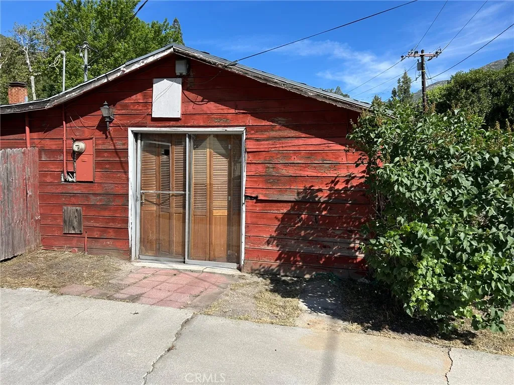 13923 Meadow Lane, Lytle Creek, CA 92358 - Photo 3 of 16, Lytle Creek, CA