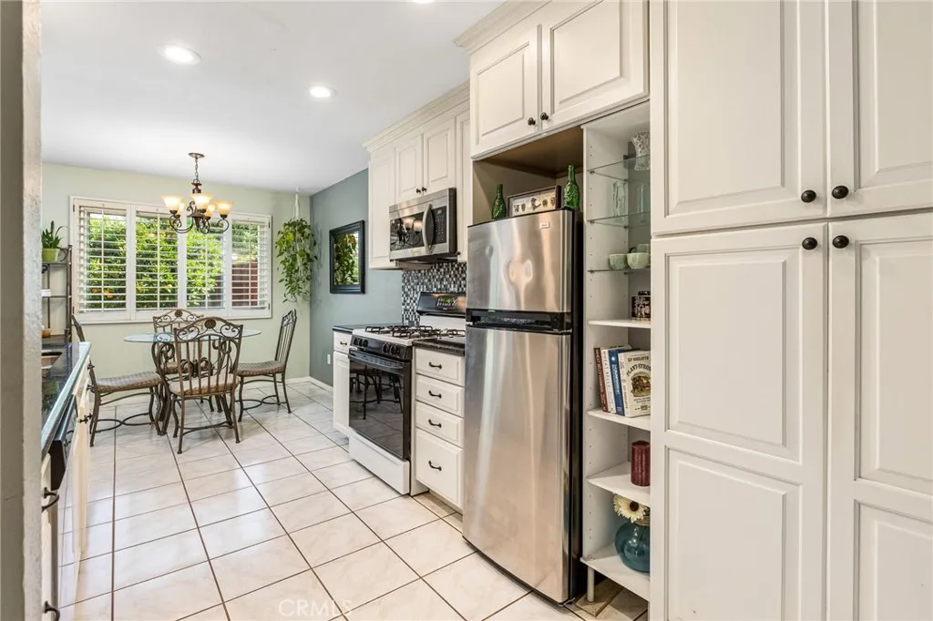 Photo #3: ND25129324 Listing 