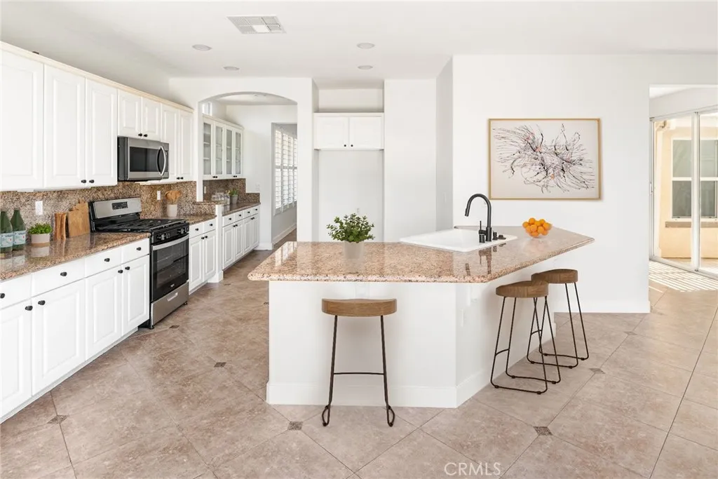 https://cdn.realtyfeed.com/cdn/127/306465602/4f49e523b1950257f52afc7d0f620937.webp