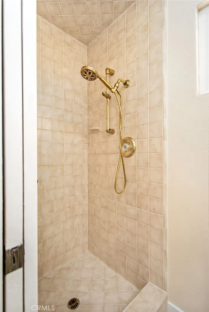 https://cdn.realtyfeed.com/cdn/127/306465712/0865eda6f350edb0a9a327fc6c933a19.webp