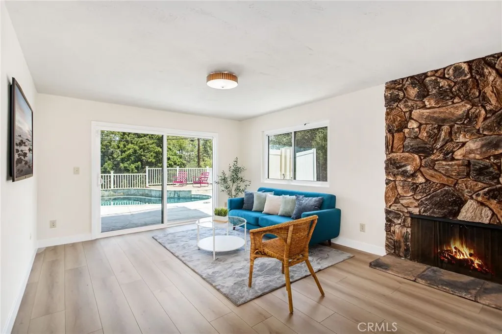 https://cdn.realtyfeed.com/cdn/127/306465712/abc6552e4738efa4be26b7ab4acf4604.webp
