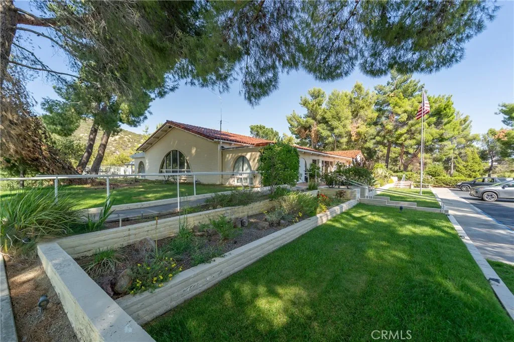 https://cdn.realtyfeed.com/cdn/127/306465729/02ede1a5f01fe487fb9afb8a03d5ef6a.webp