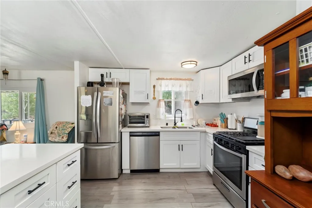 https://cdn.realtyfeed.com/cdn/127/306465729/1f81cb83fc374ac8dd039d7529837abc.webp