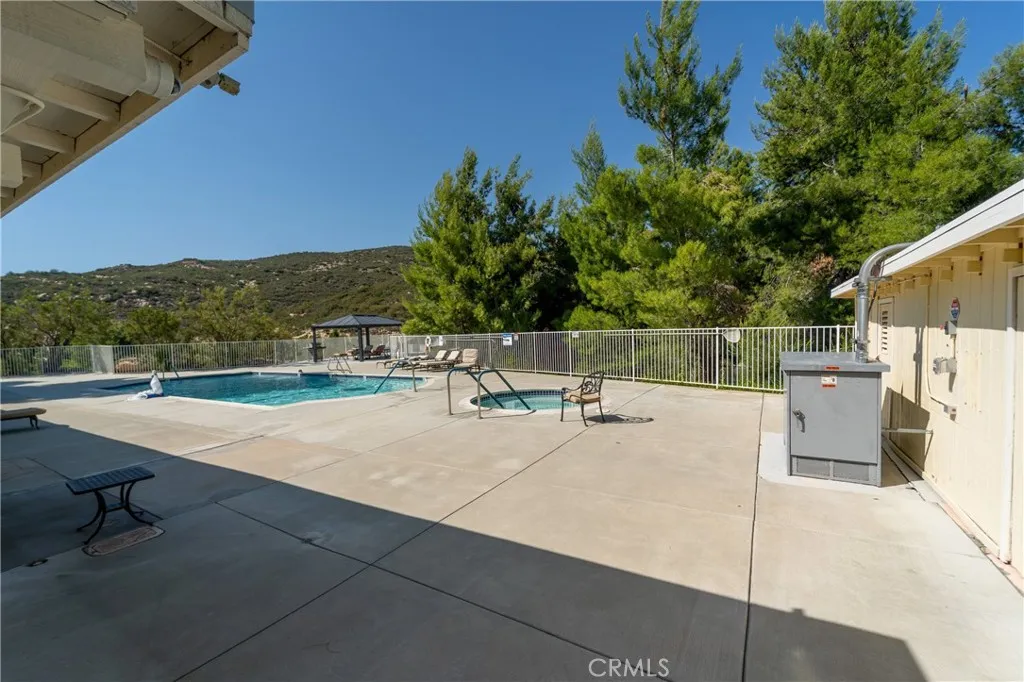 https://cdn.realtyfeed.com/cdn/127/306465729/3ba9d348f0b4eb52d9700ba1a3d39f9a.webp