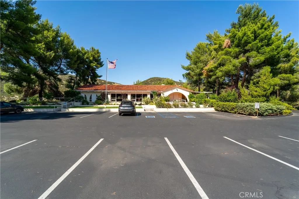 https://cdn.realtyfeed.com/cdn/127/306465729/de80f5304ed2b8ee4ad695de0d3b238d.webp