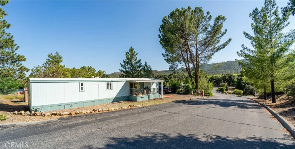 https://cdn.realtyfeed.com/cdn/127/306465729/f5851a4406ce0aa11a44c835728c47ca.webp